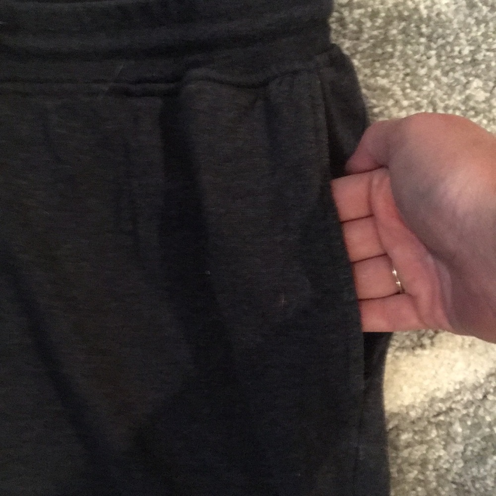 volcom sweatpants - Picture 3 of 6